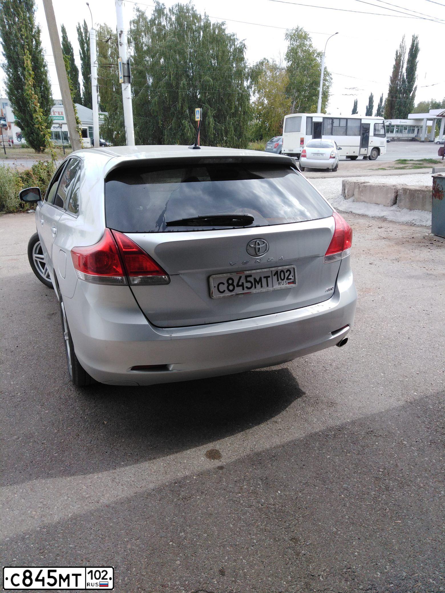 Фото автомобиля TOYOTA VENZA, 2010 — госномер Р806СН163. Цвет: СЕРЕБРИСТЫЙ