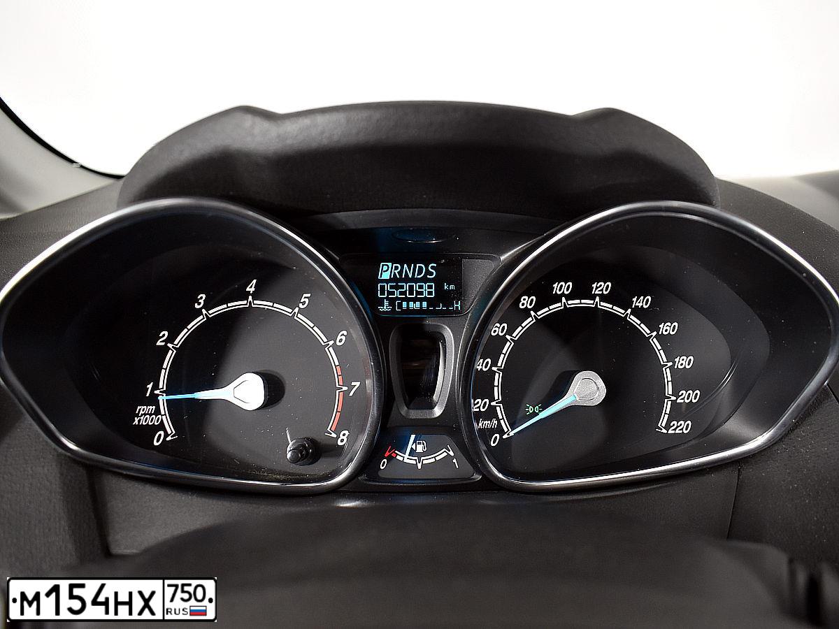 Фото автомобиля FORD FIESTA / ASPIRE, 2016 — госномер У285СХ790. Цвет: синий
