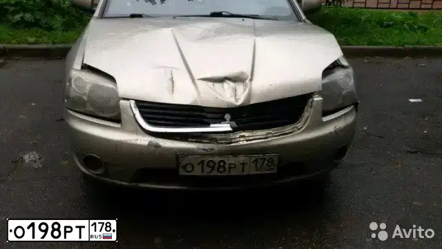 Фото автомобиля MITSUBISHI GALANT, 2006 — госномер М705ММ98. Цвет: БЕЖЕВЫЙ