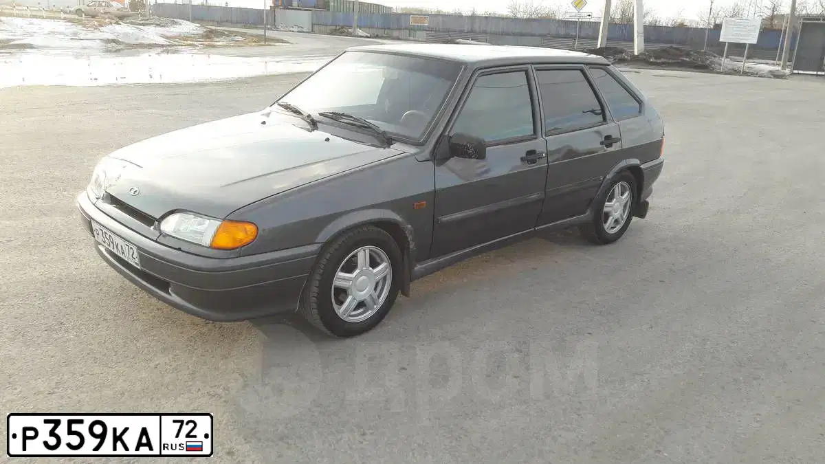Фото автомобиля LADA 2114 SAMARA, 2013 — госномер Р359КА72. Цвет: СЕРЕБРИСТО-ТЕМНО-СЕРЫЙ