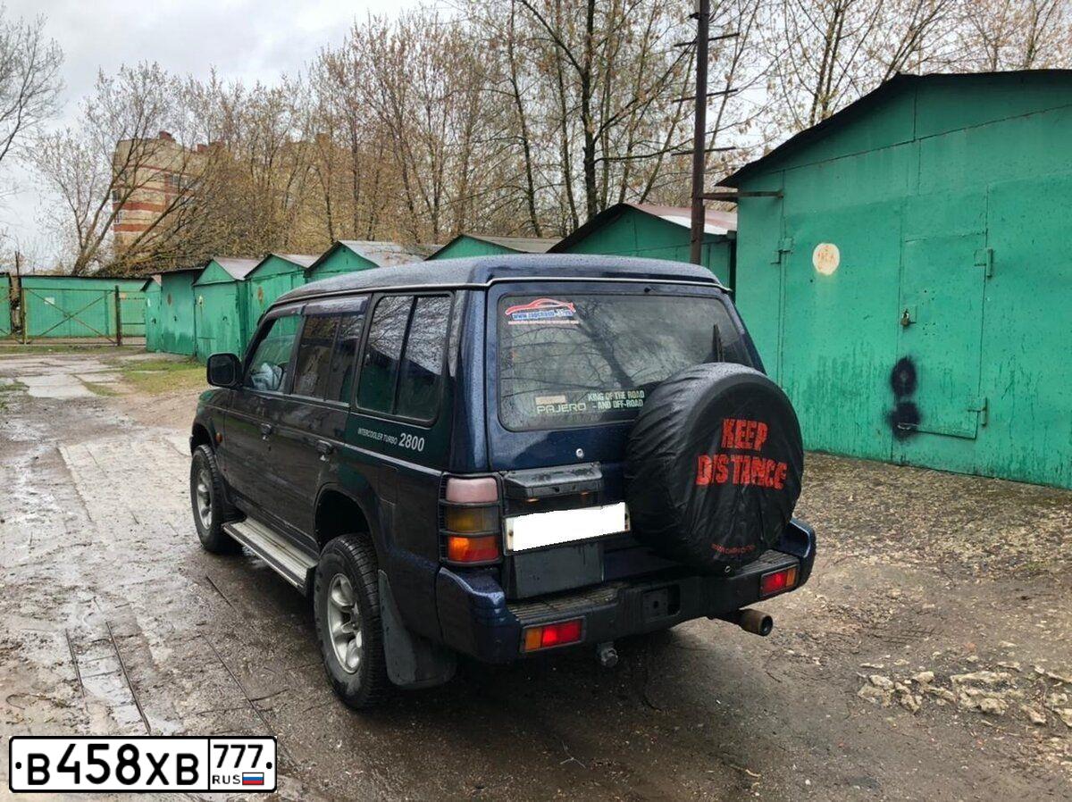 Фото автомобиля MITSUBISHI PAJERO, 1996 — госномер М114СТ150. Цвет: СИНИЙ СЕРЫЙ