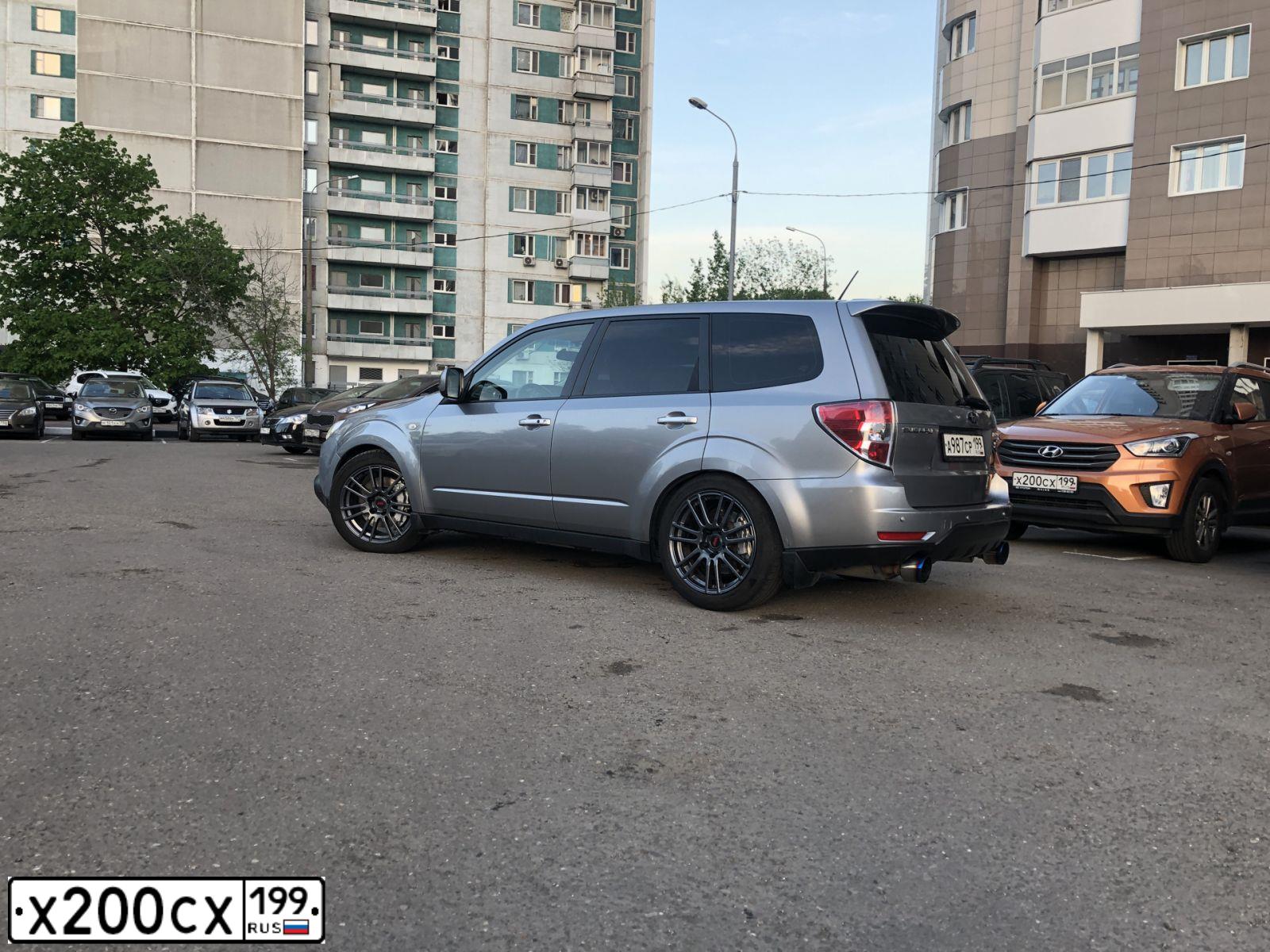 Фото автомобиля HYUNDAI CRETA, 2017 — госномер Х200СХ199. Цвет: ОРАНЖЕВЫЙ