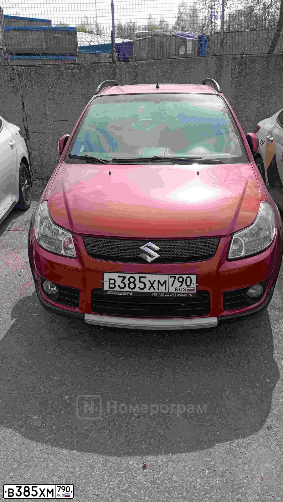 Фото автомобиля SUZUKI SX 4, 2008 — госномер В385ХМ790. Цвет: Оранжевый