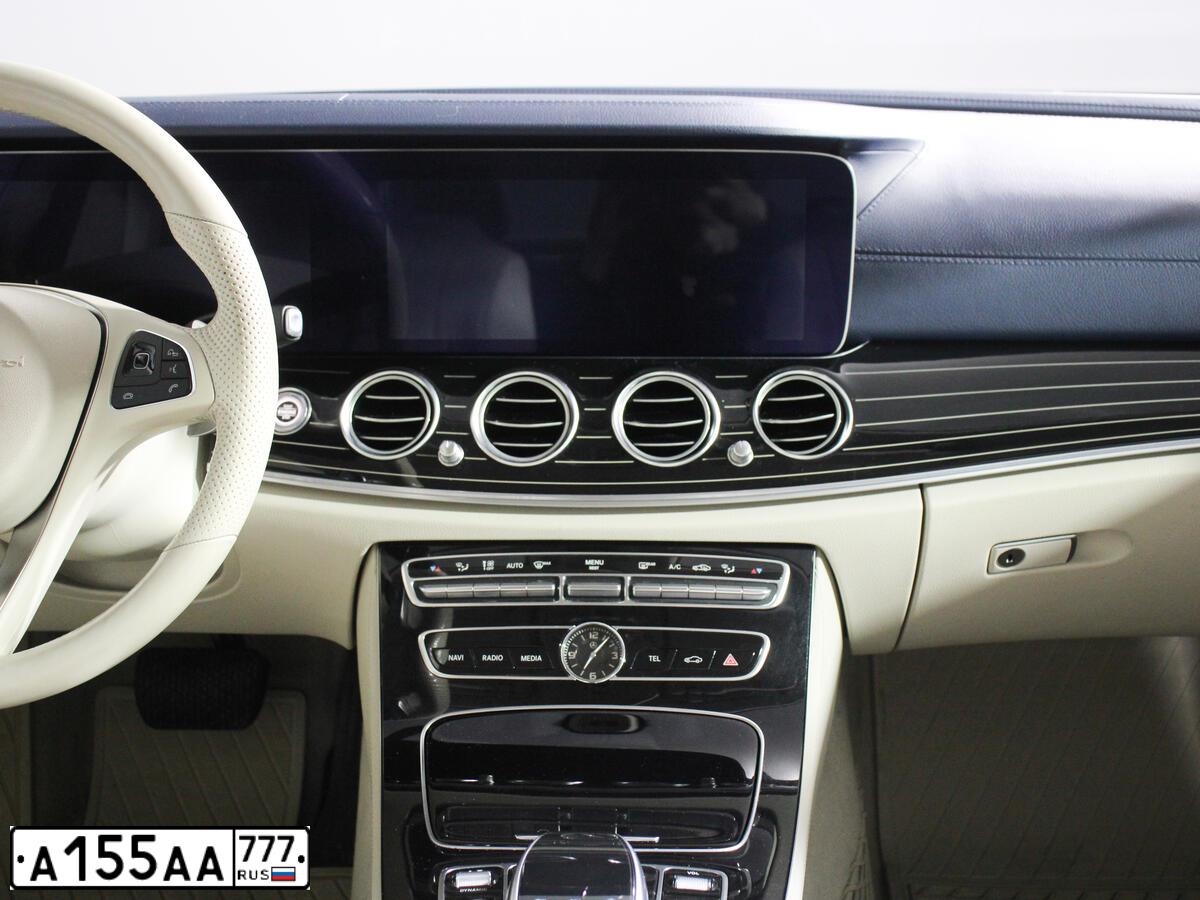 Фото автомобиля БМВ 650I, 2012 — госномер Т620РХ797. Цвет: бронзовый