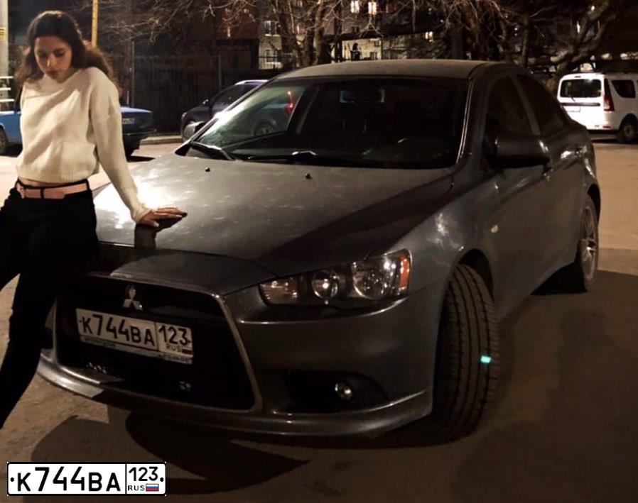 Фото автомобиля MITSUBISHI LANCER, 2008 — госномер Н860ХА774. Цвет: СЕРЫЙ