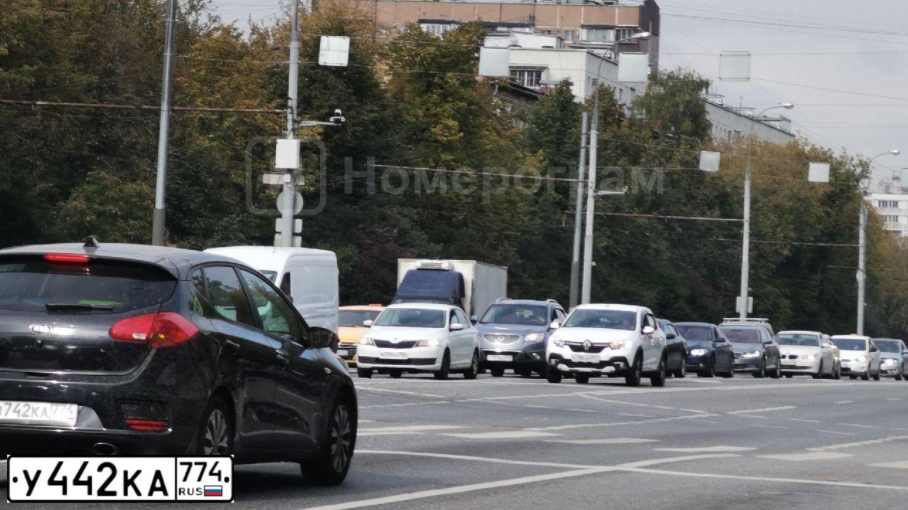 Фото автомобиля LADA 2114 SAMARA, 2009 — госномер Х607НА96. Цвет: СВЕТЛО-ГОЛУБОЙ