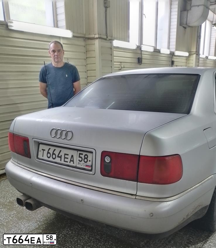 Фото автомобиля AUDI A8, 1999 — госномер Т664ЕА58. Цвет: БЕЛЫЙ СЕРЕБРИСТЫЙ