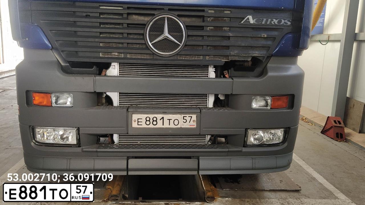 Фото автомобиля MERCEDES ACTROS, 1998 — госномер К983СХ32. Цвет: СИНИЙ