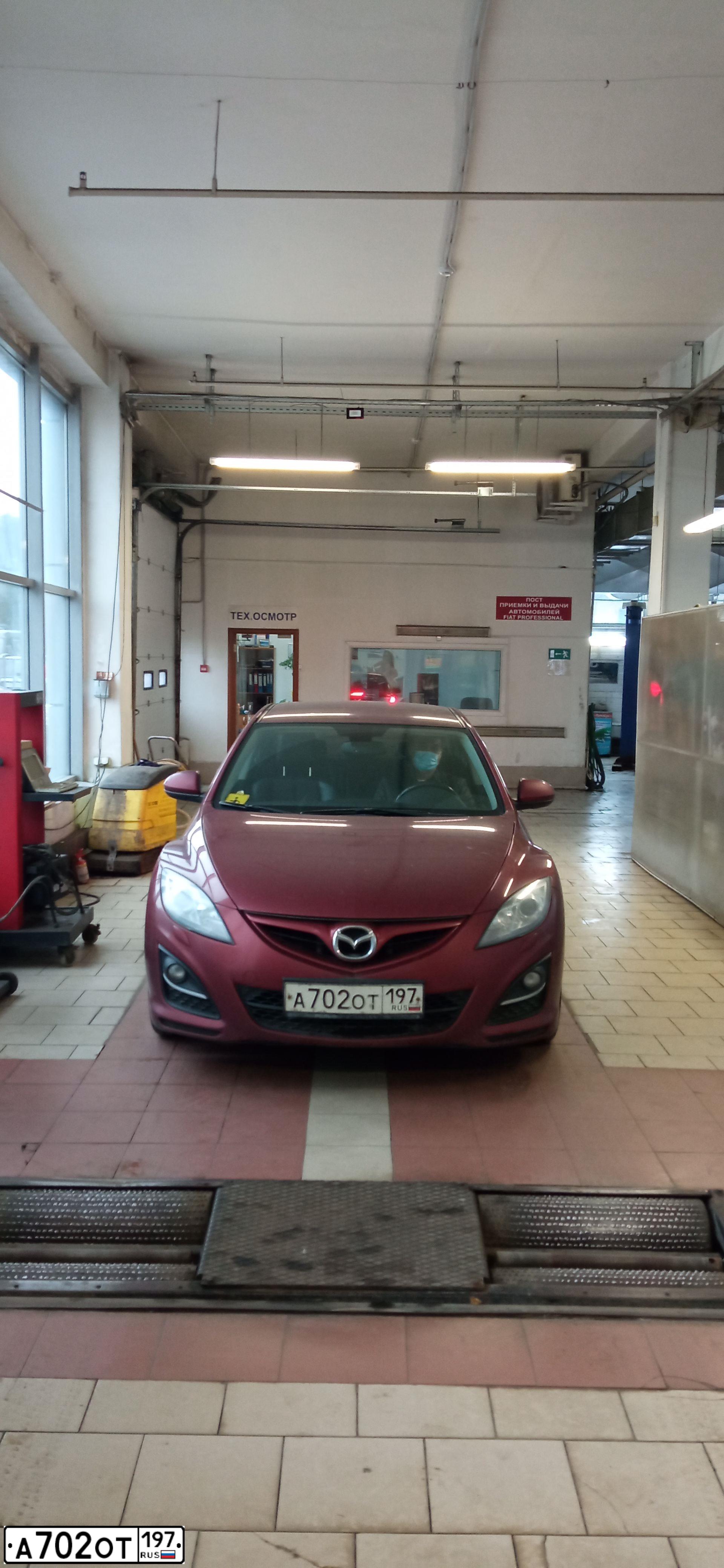 Фото автомобиля MAZDA 6, 2011 — госномер А702ОТ197. Цвет: КРАСНЫЙ