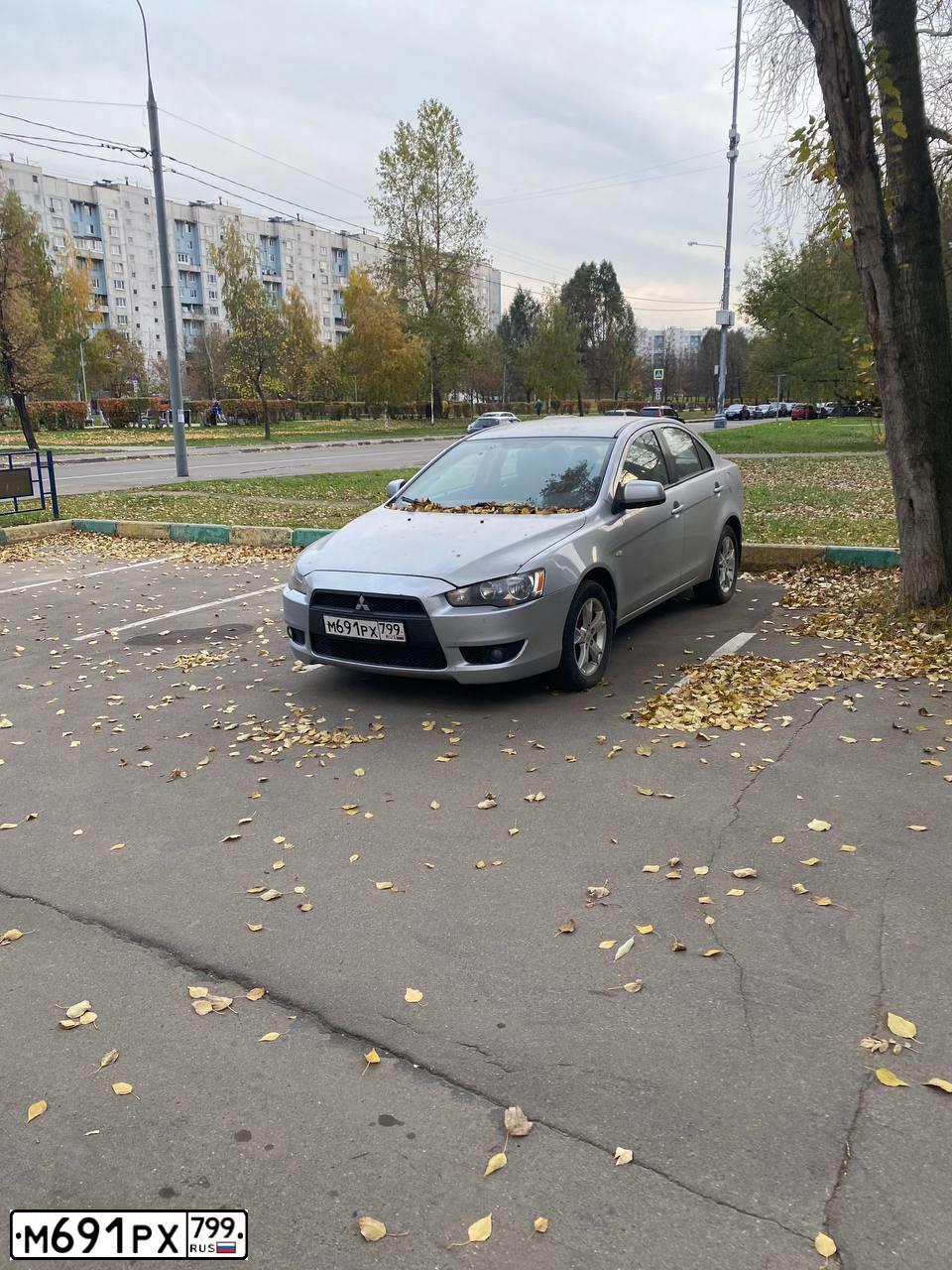 Фото автомобиля MITSUBISHI LANCER, 2007 — госномер М691РХ799. Цвет: СЕРЕБРИСТЫЙ
