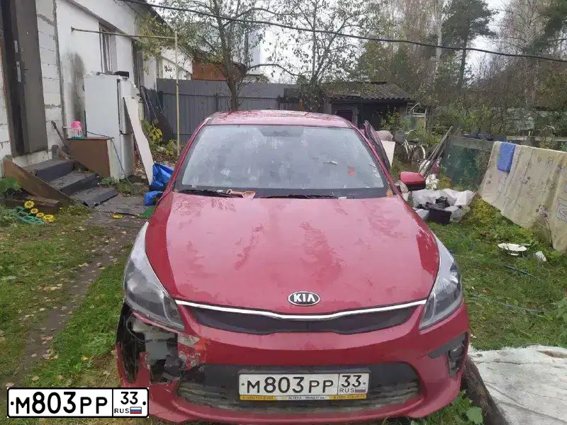Фото автомобиля KIA RIO, 2017 — госномер О439ВУ790. Цвет: Красный