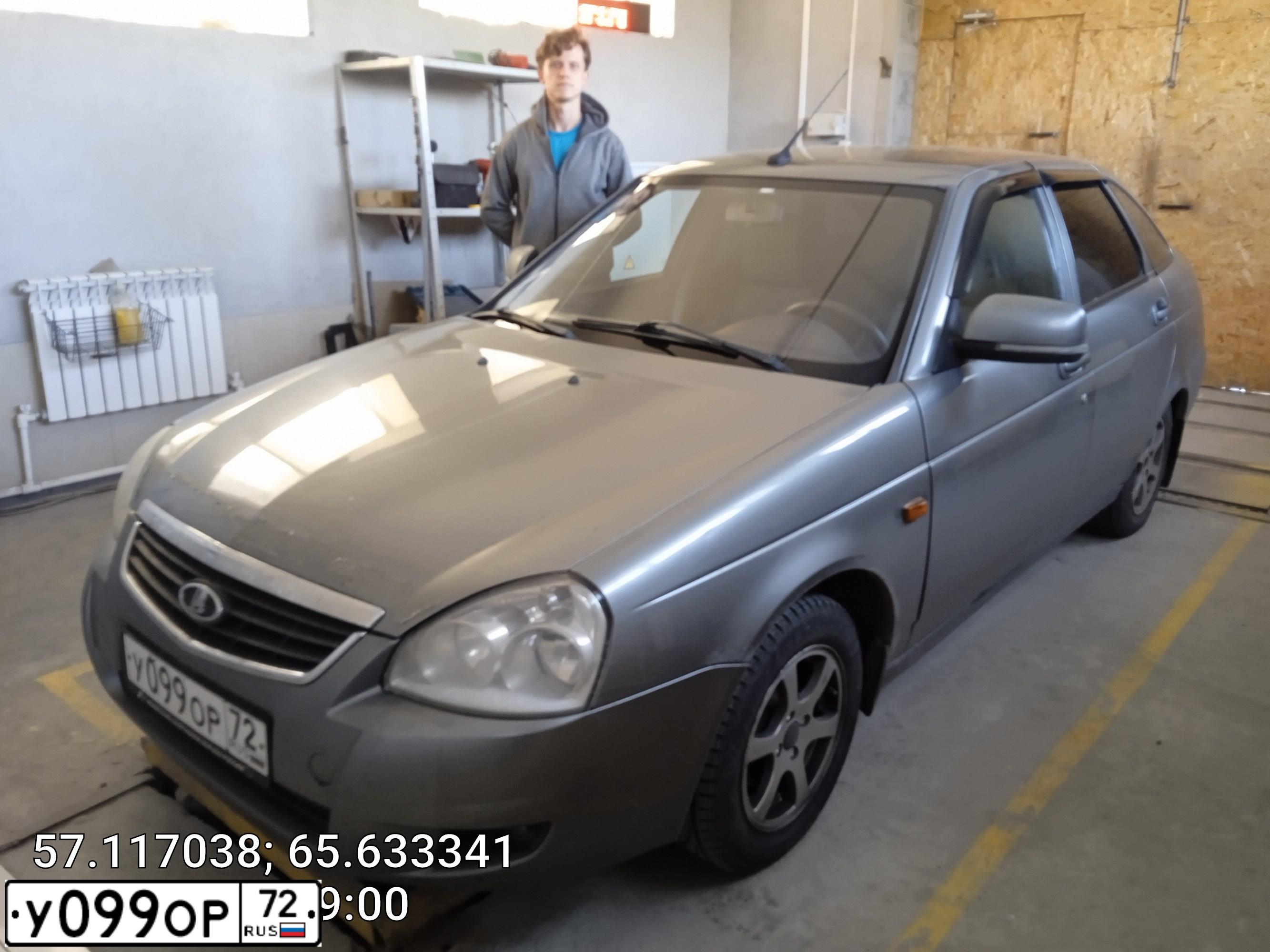 Фото автомобиля LADA 2172 PRIORA, 2012 — госномер У099ОР72. Цвет: СЕРО-ЗЕЛЕНЫЙ