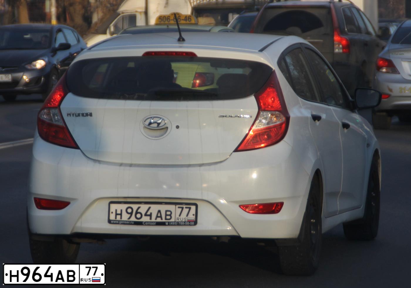 Фото автомобиля HYUNDAI SOLARIS, 2012 — госномер М920КМ134. Цвет: Белый