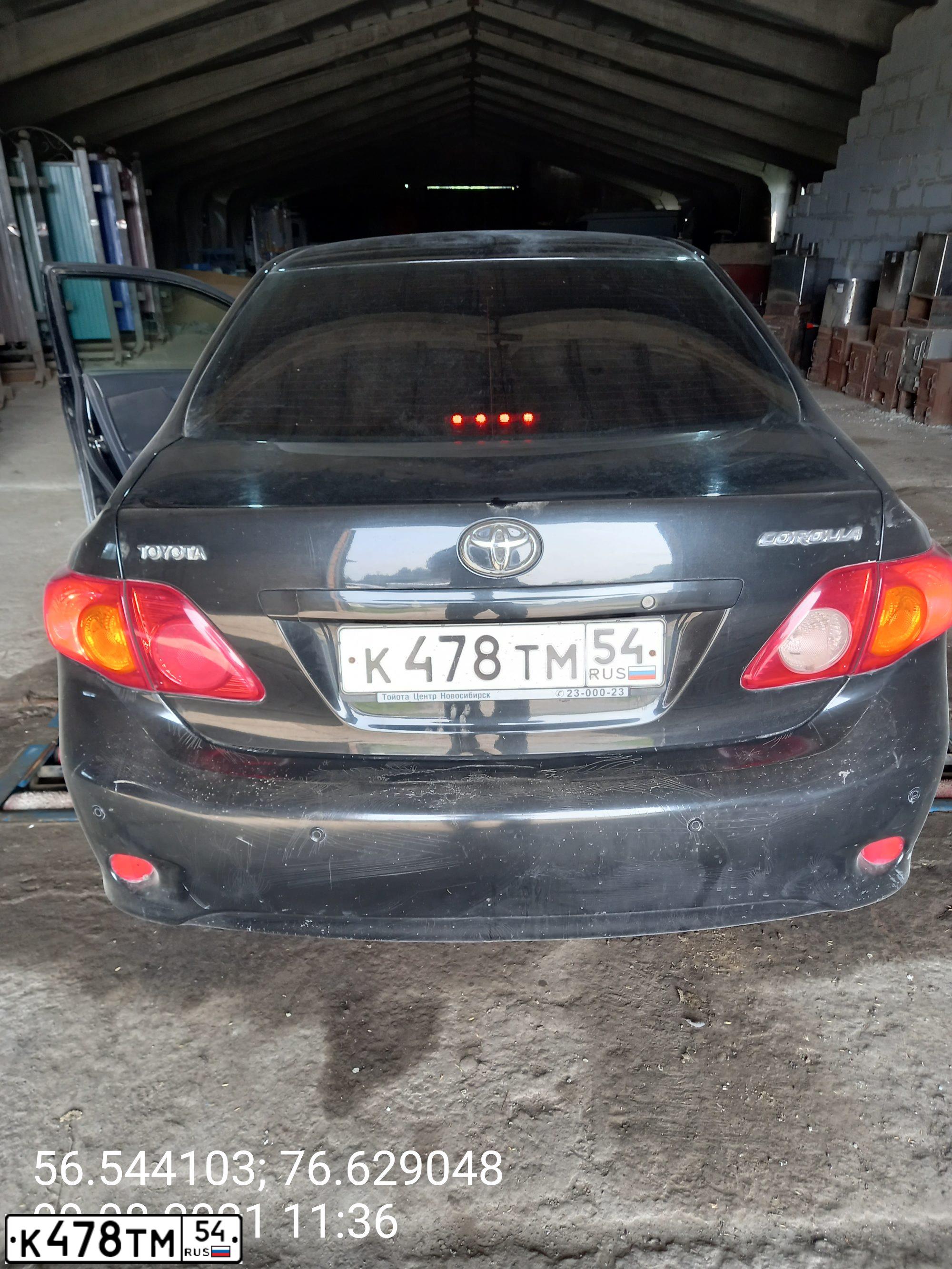 Фото автомобиля TOYOTA COROLLA, 2008 — госномер К478ТМ54. Цвет: ЧЕРНЫЙ