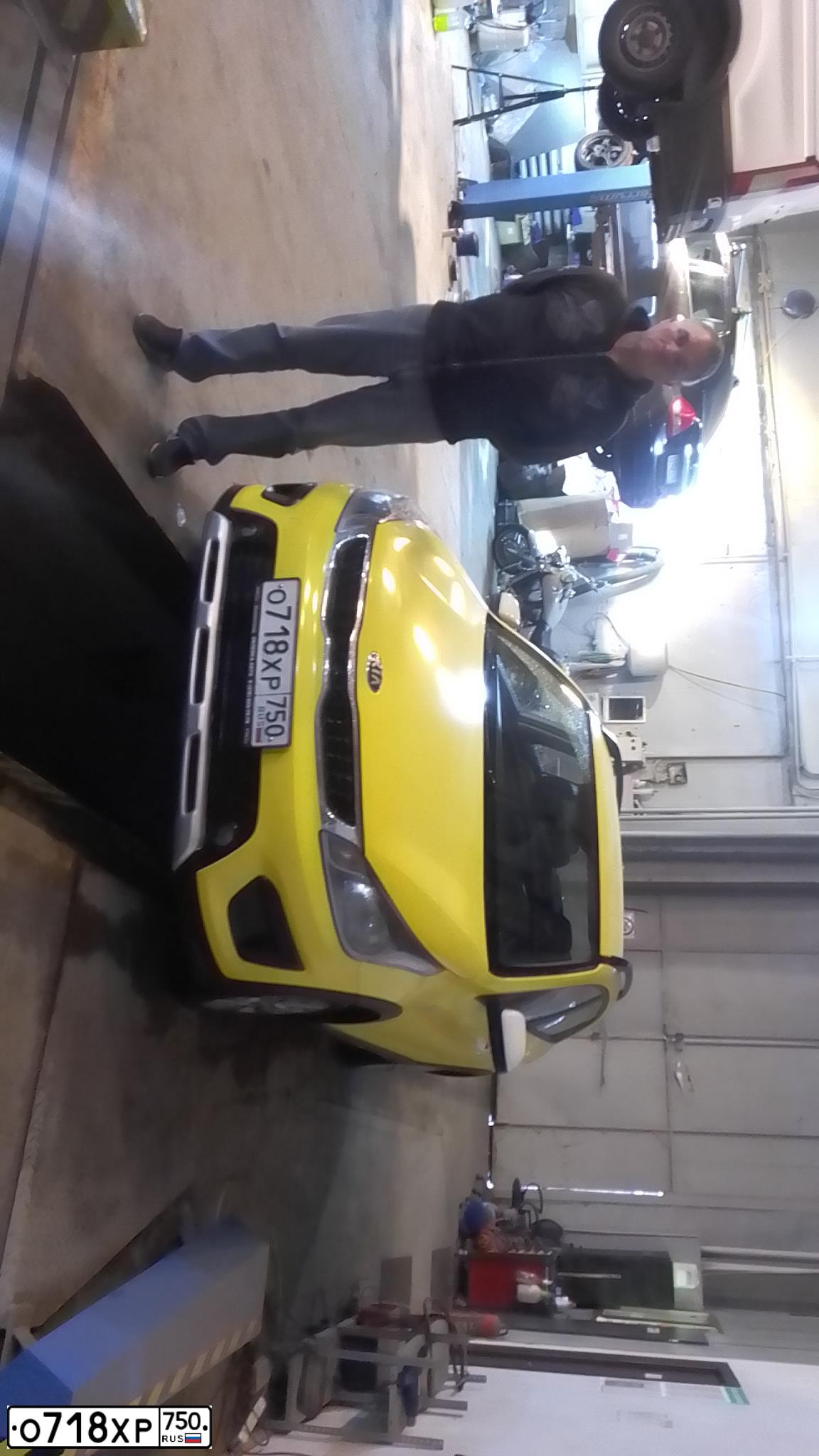 Фото автомобиля KIA RIO, 2019 — госномер О073ОМ797. Цвет: Белый