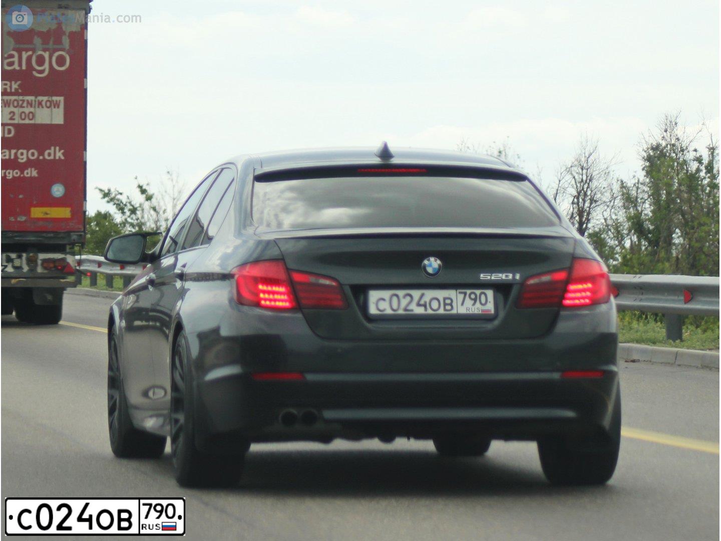 Фото автомобиля BMW SERIE 5, 2012 — госномер С024ОВ790. Цвет: СЕРЫЙ ТЕМНЫЙ