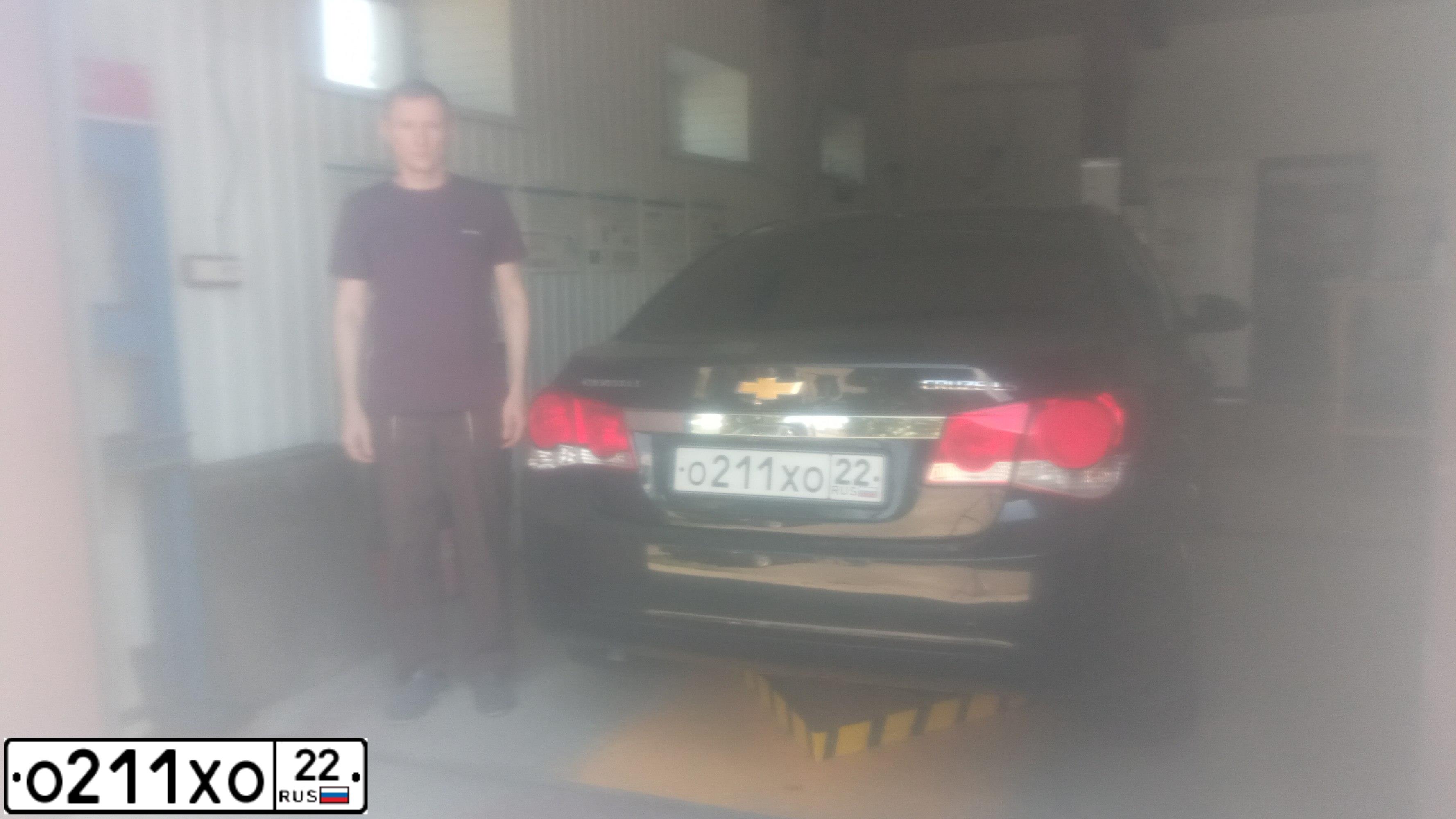 Фото автомобиля CHEVROLET CRUZE, 2011 — госномер О211ХО22. Цвет: ЧЕРНЫЙ