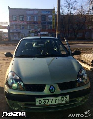 Фото автомобиля RENAULT SYMBOL, 2004 — госномер В377ТН32. Цвет: СВЕТЛО-СЕРО-ЗЕЛЕНЫЙ