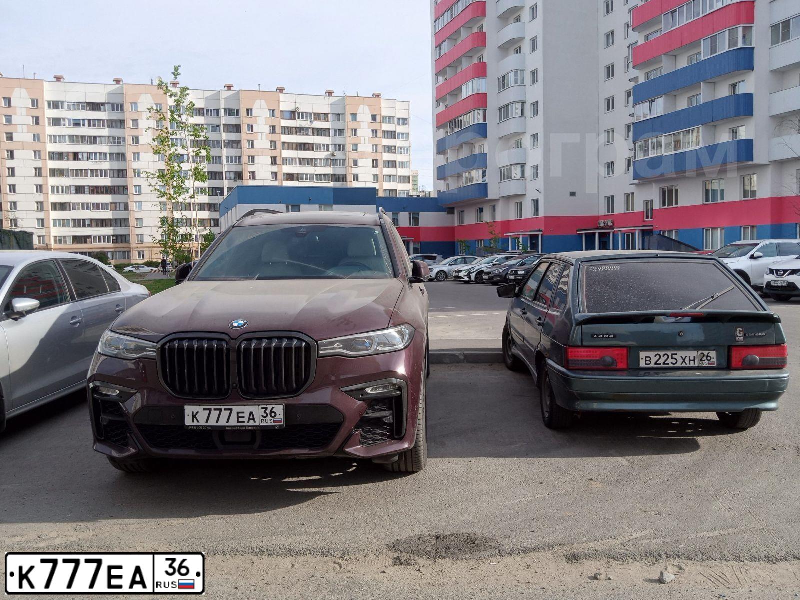 Фото автомобиля LADA 2104, 2001 — госномер К777ЕА36. Цвет: Красный