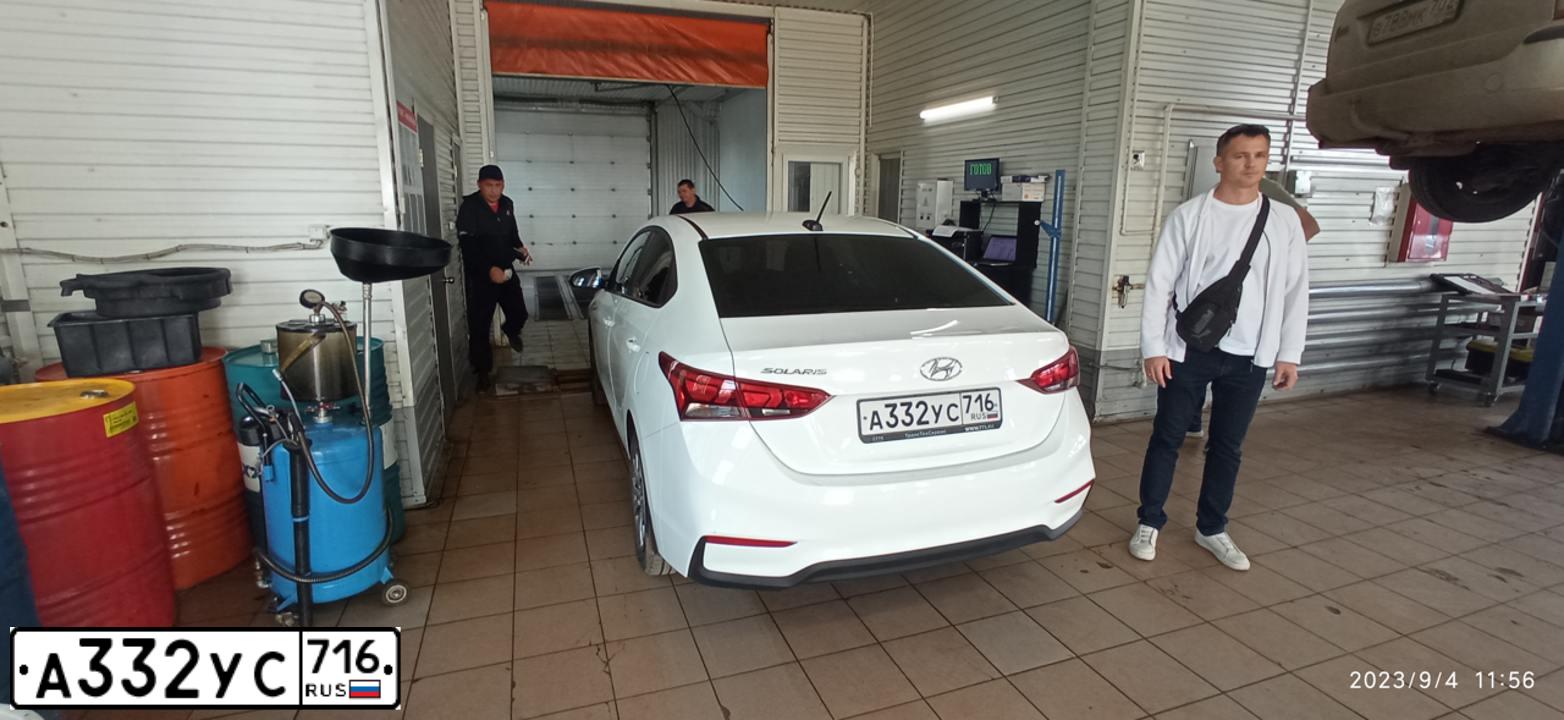 Фото автомобиля HYUNDAI SOLARIS, 2018 — госномер М199ТТ702. Цвет: Белый