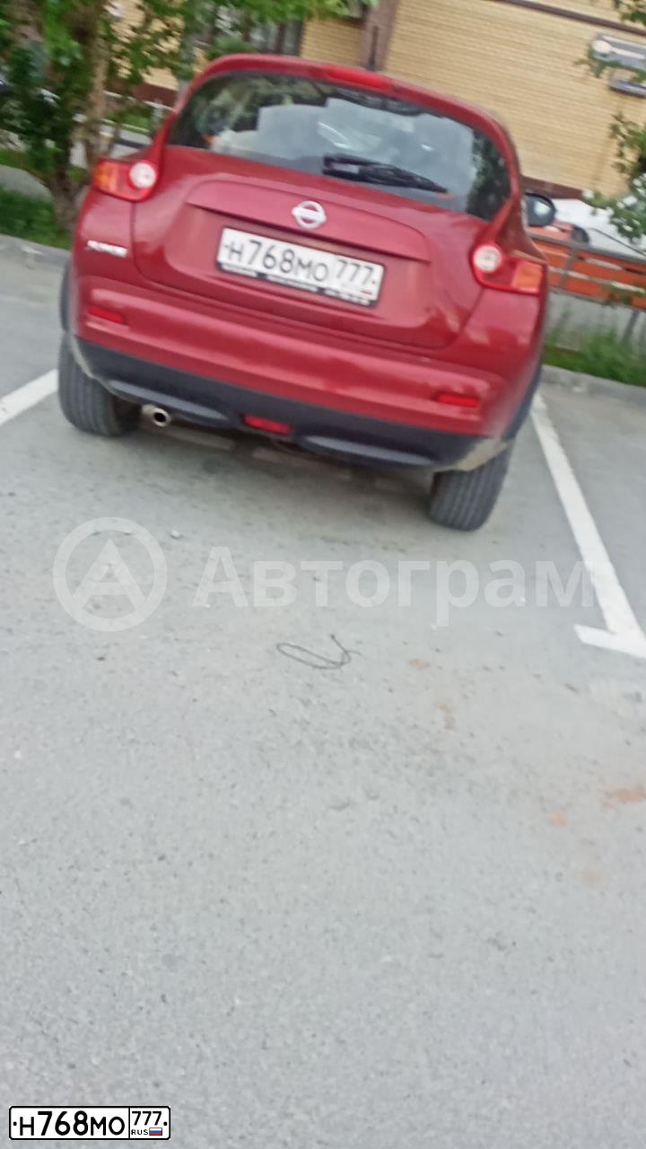 Фото автомобиля NISSAN JUKE, 2014 — госномер Н768МО777. Цвет: КРАСНЫЙ