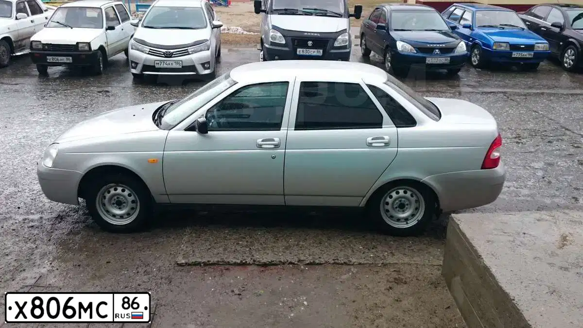 Фото автомобиля MAZDA 626, 1993 — госномер Х806МС96. Цвет: ЗЕЛЕНЫЙ