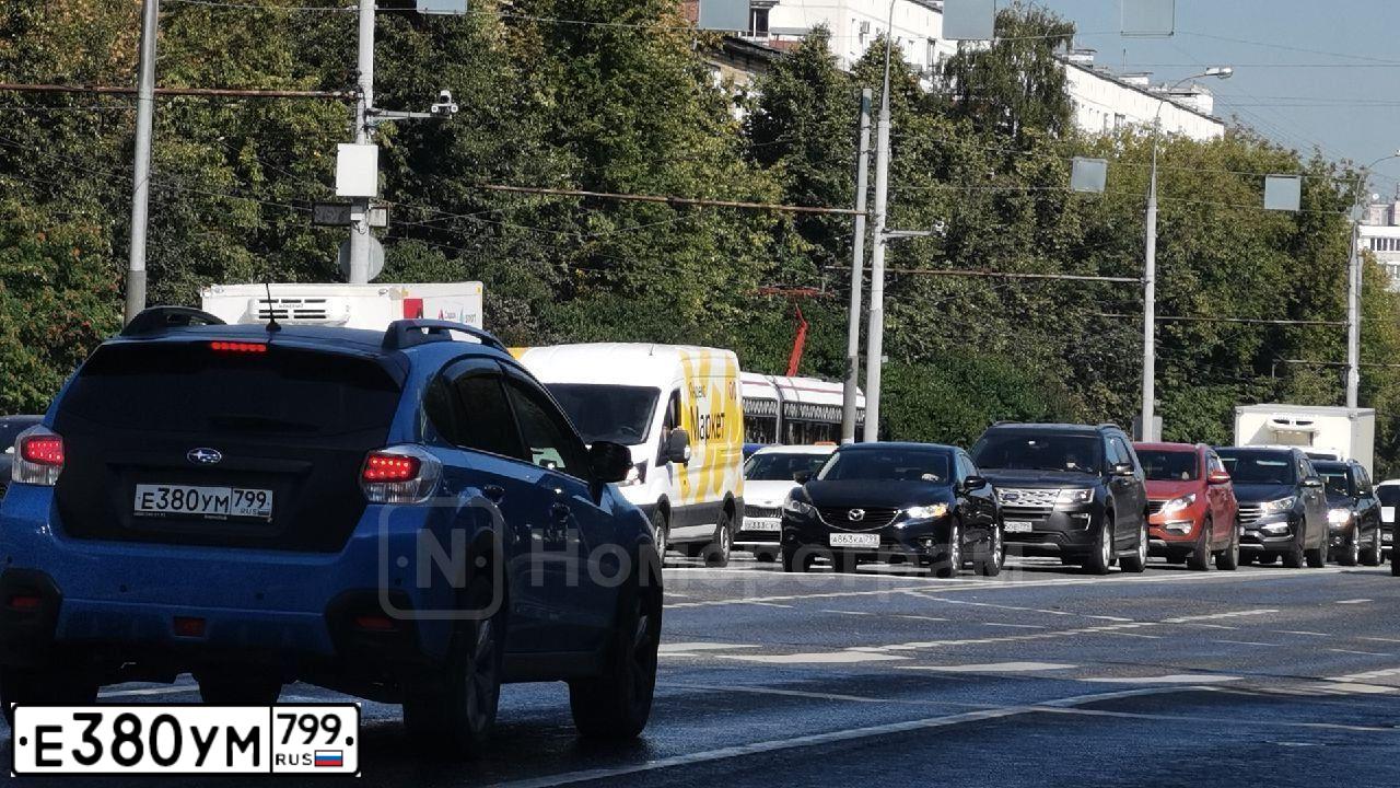 Фото автомобиля SUBARU IMPREZA, 2017 — госномер Е380УМ799. Цвет: ГОЛУБОЙ ЧЕРНЫЙ
