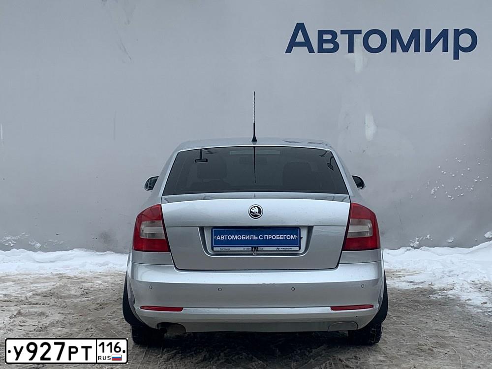 Фото автомобиля SKODA OCTAVIA, 2009 — госномер Т416УС64. Цвет: СЕРЕБРИСТЫЙ