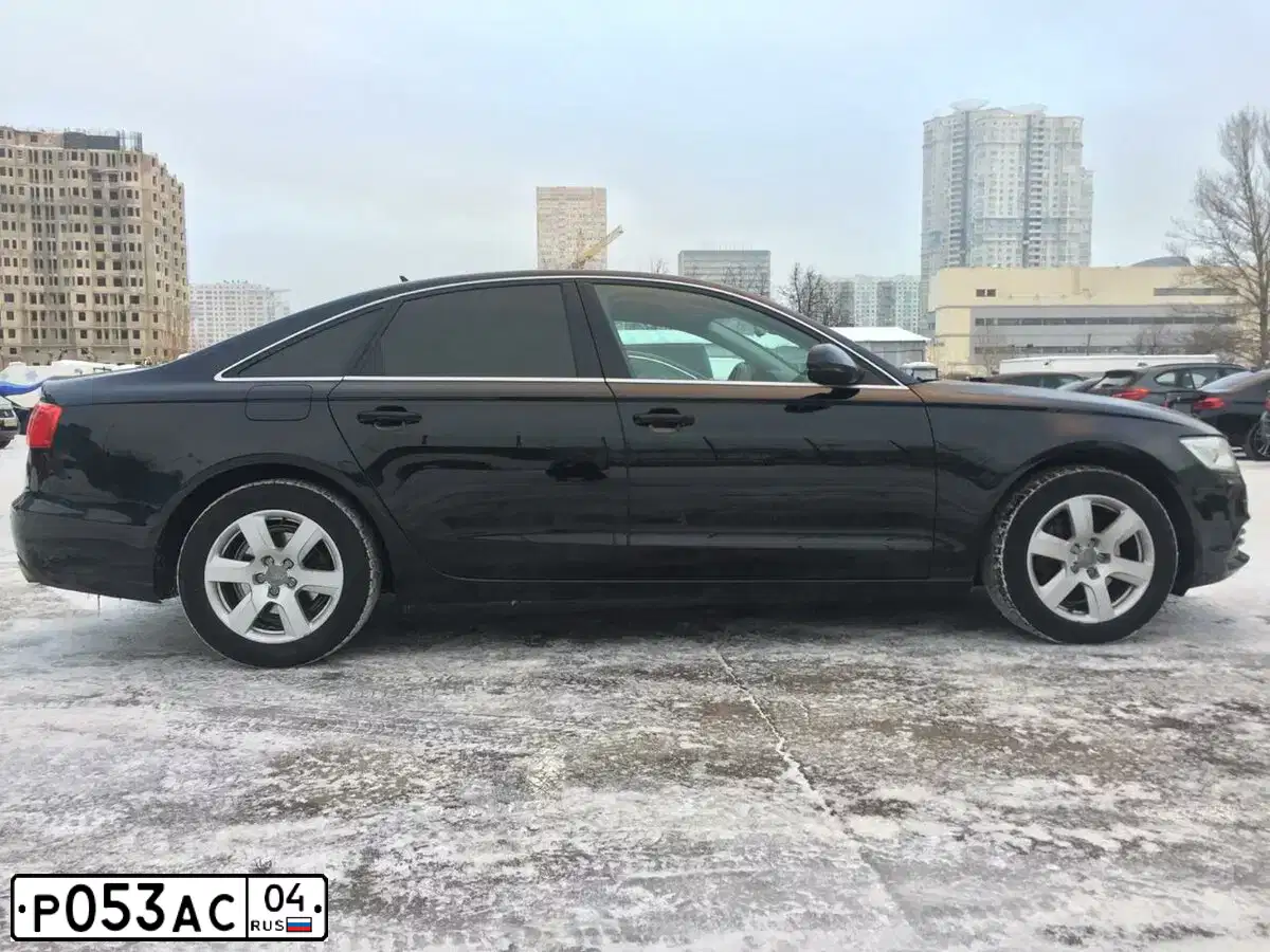 Фото автомобиля BMW X4, 2017 — госномер Р053АС04. Цвет: ЧЕРНЫЙ
