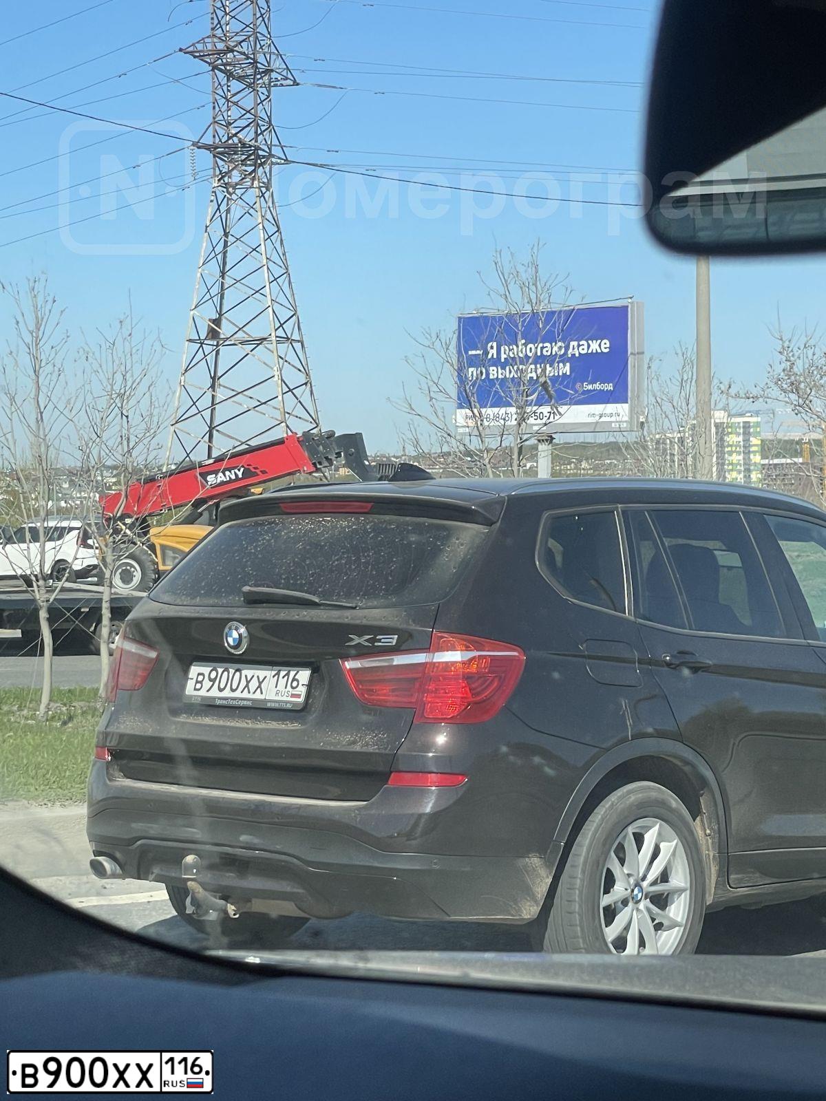 Фото автомобиля BMW X3, 2014 — госномер Р013РР02. Цвет: КОРИЧНЕВЫЙ