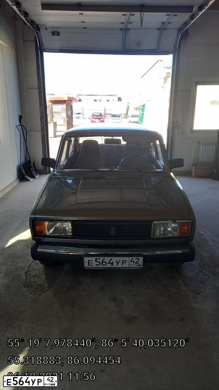 Фото автомобиля LADA 2105, 2010 — госномер Е564УР42