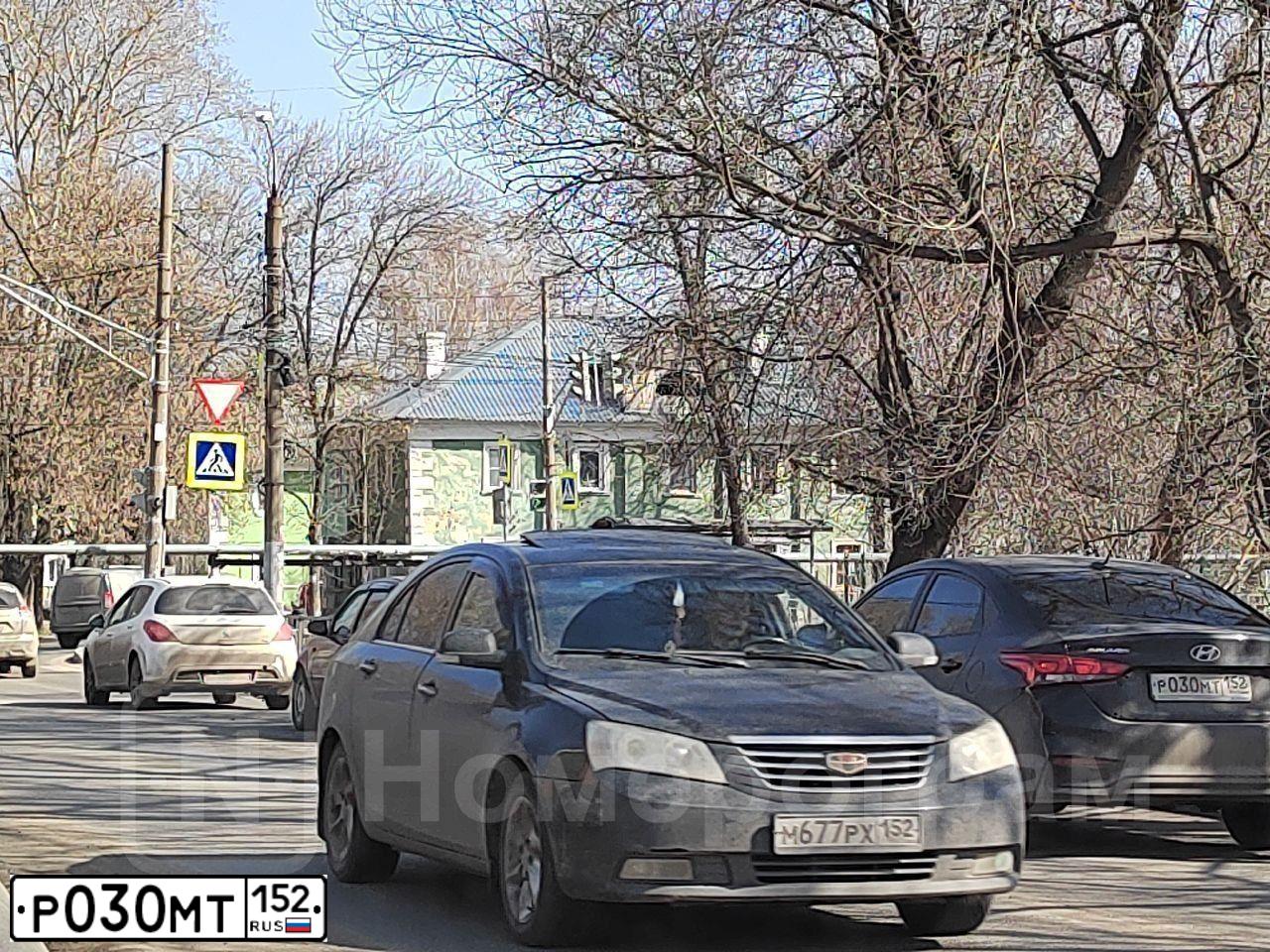 Фото автомобиля HYUNDAI SOLARIS, 2018 — госномер Р030МТ152. Цвет: ЧЕРНЫЙ