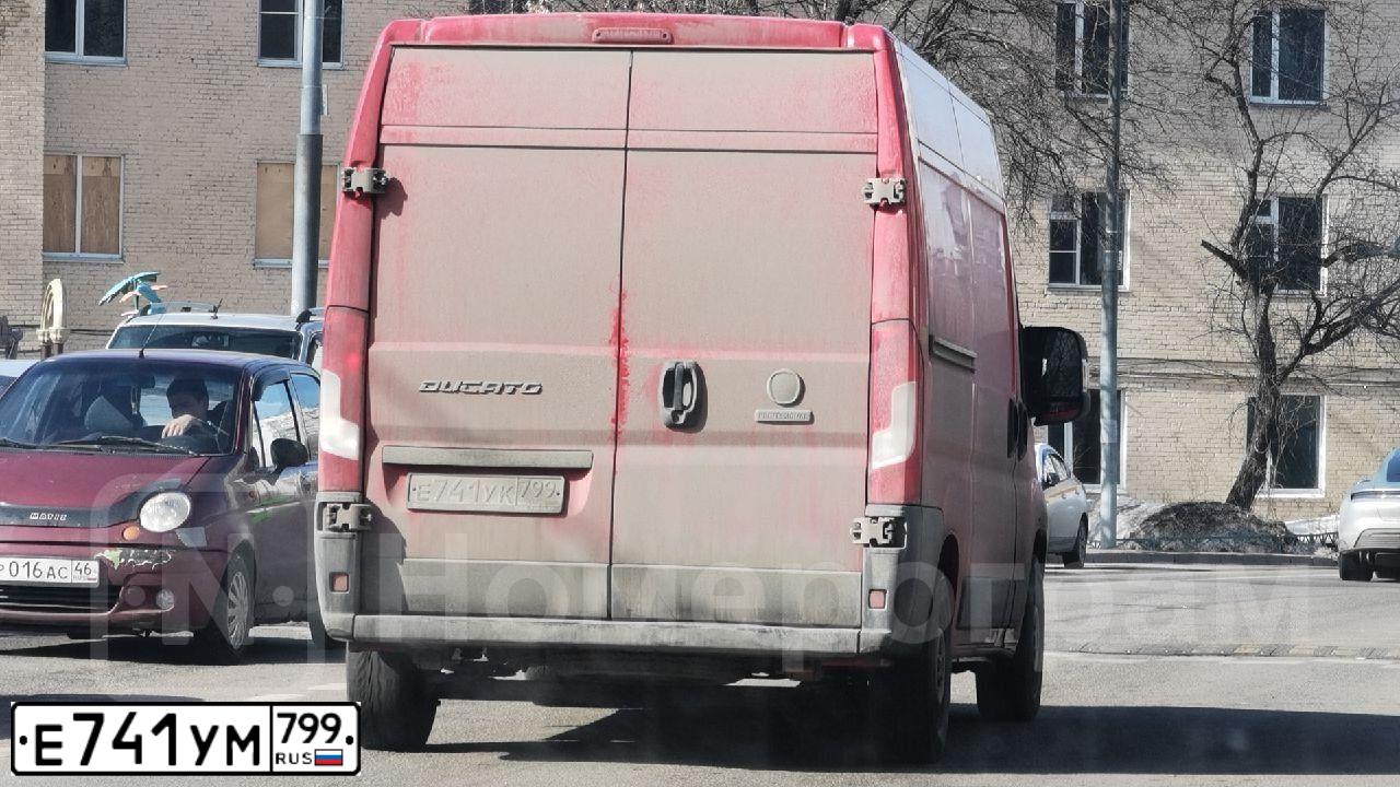 Фото автомобиля НИССАН ТЕРРАНО, 2021 — госномер Е741УМ799. Цвет: Белый
