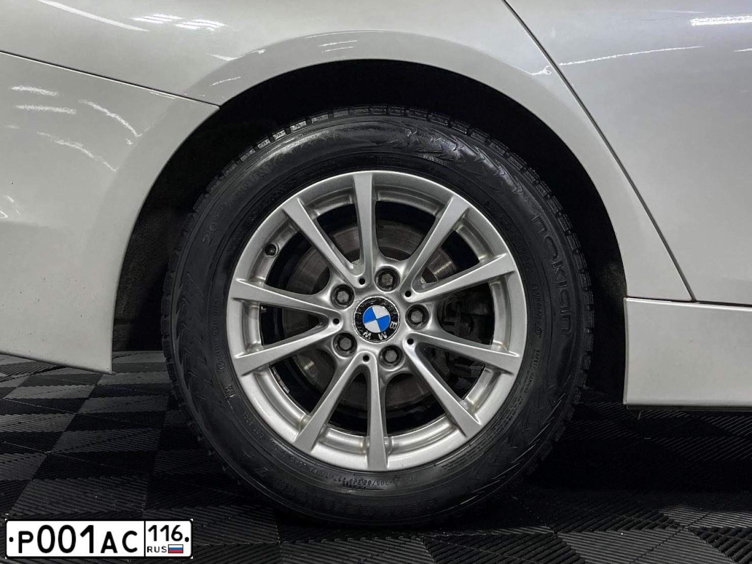 Фото автомобиля BMW SERIE 3, 2014 — госномер С587ВР250. Цвет: БЕЛЫЙ МЕТАЛЛИК