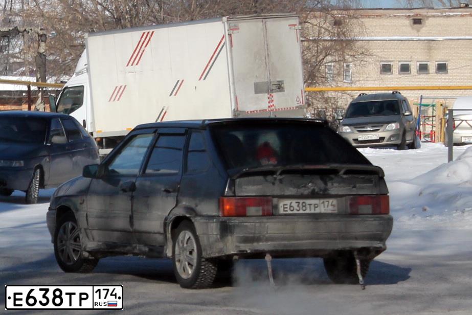 Фото автомобиля LADA 2114 SAMARA, 2006 — госномер Е638ТР174. Цвет: ЧЕРНЫЙ