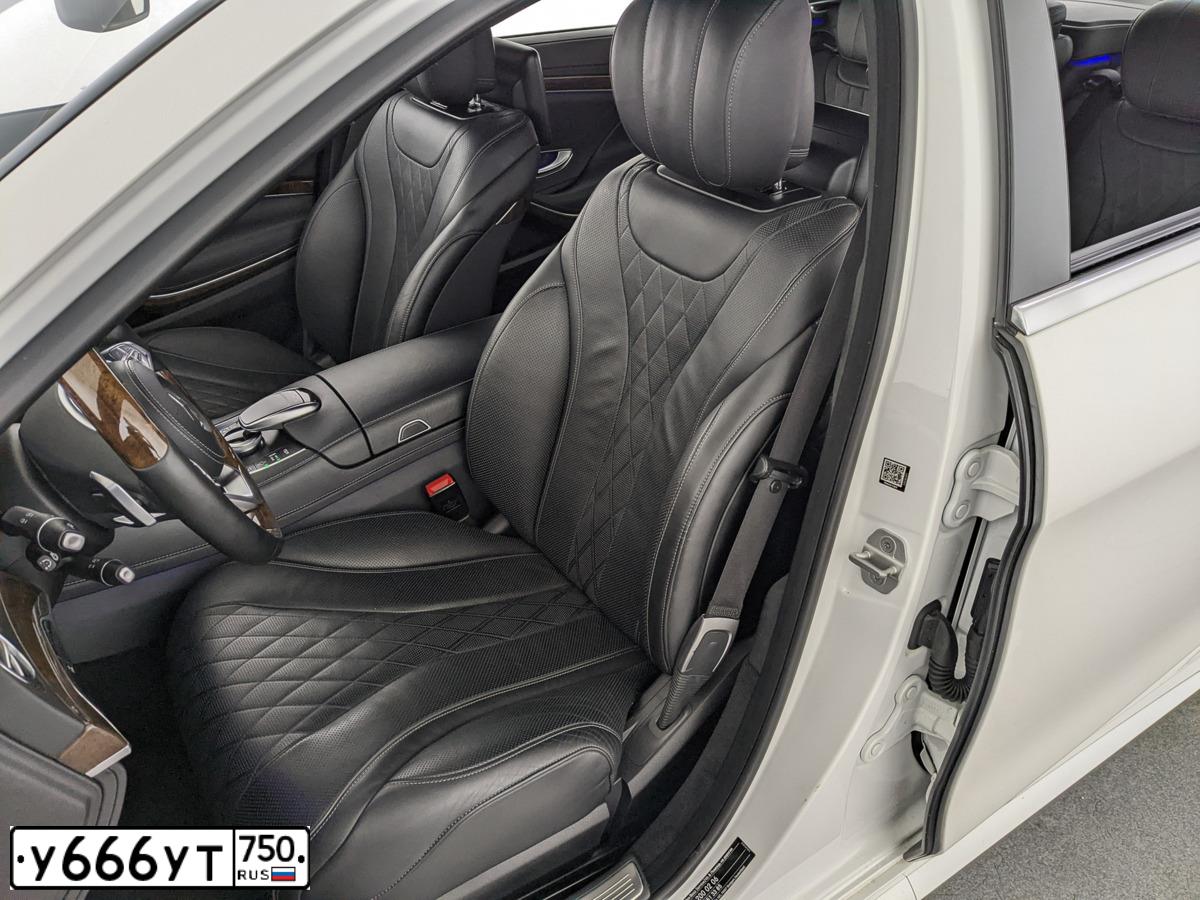 Фото автомобиля INFINITI QX80, 2015 — госномер Х650ХА31. Цвет: СИНИЙ ТЕМНЫЙ