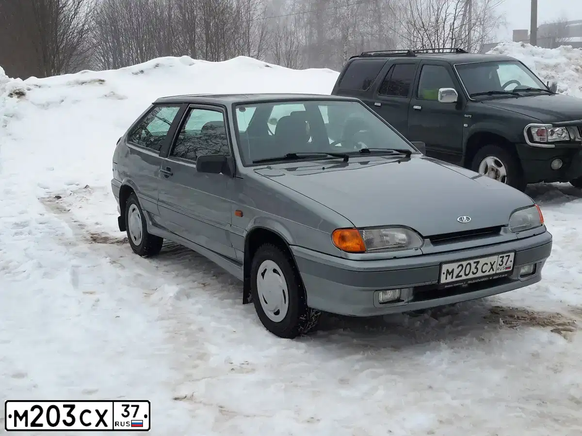 Фото автомобиля LADA 2113 SAMARA, 2007 — госномер М203СХ37. Цвет: СЕРО-ЗЕЛЕНЫЙ