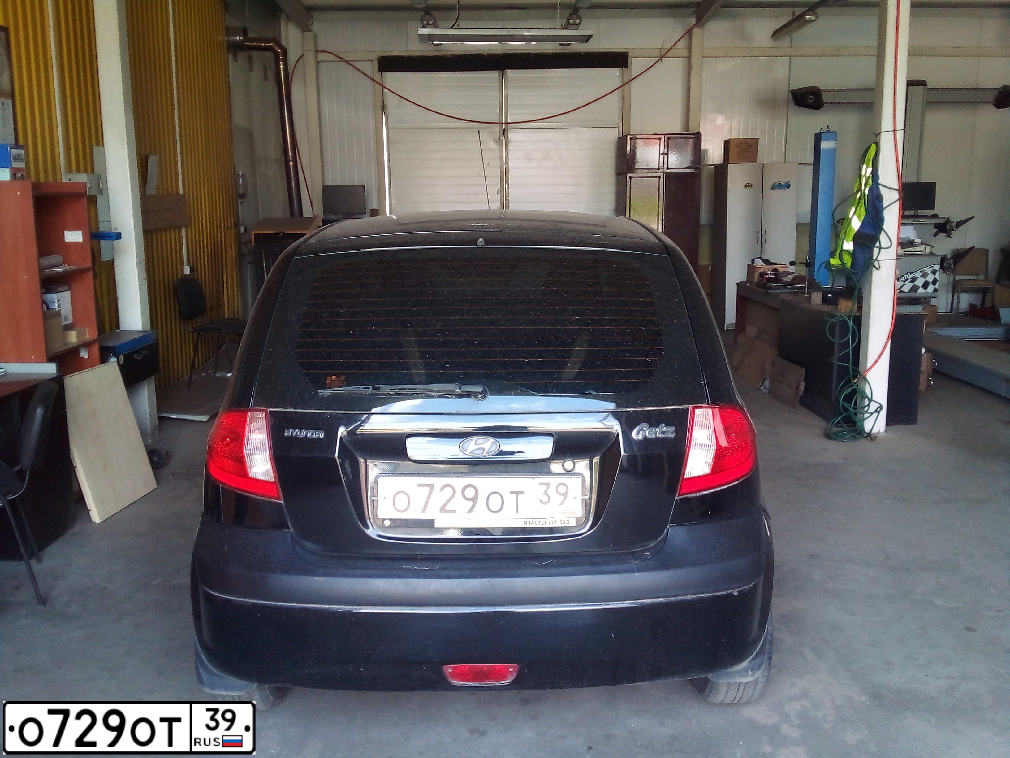 Фото автомобиля HYUNDAI GETZ, 2009 — госномер О729ОТ39. Цвет: ЧЕРНЫЙ