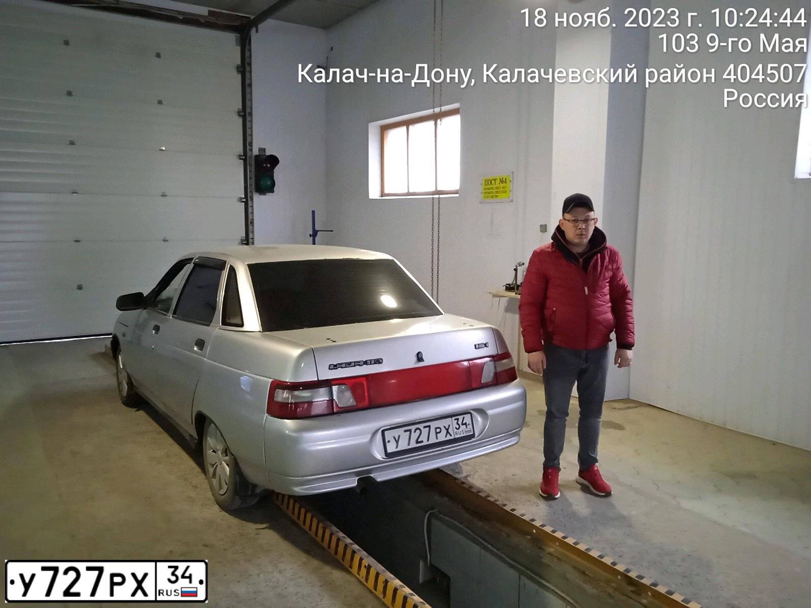 Фото автомобиля LADA 2110 LADA, 2006 — госномер У727РХ34. Цвет: СВЕТЛО СЕРЕБРИСТЫЙ МЕТАЛЛ
