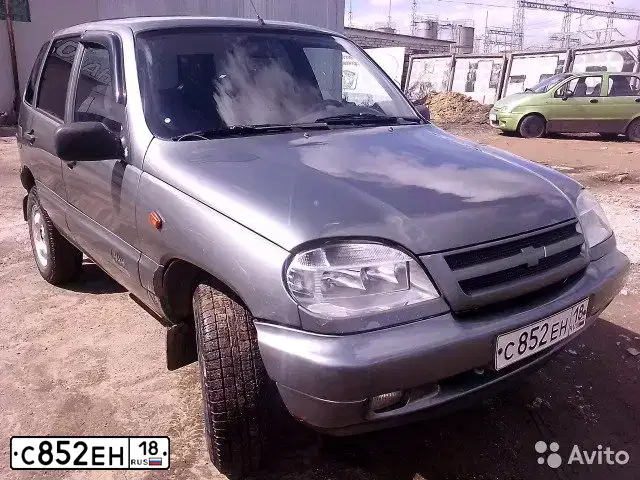 Фото автомобиля CHEVROLET NIVA, 2004 — госномер У620ВУ18