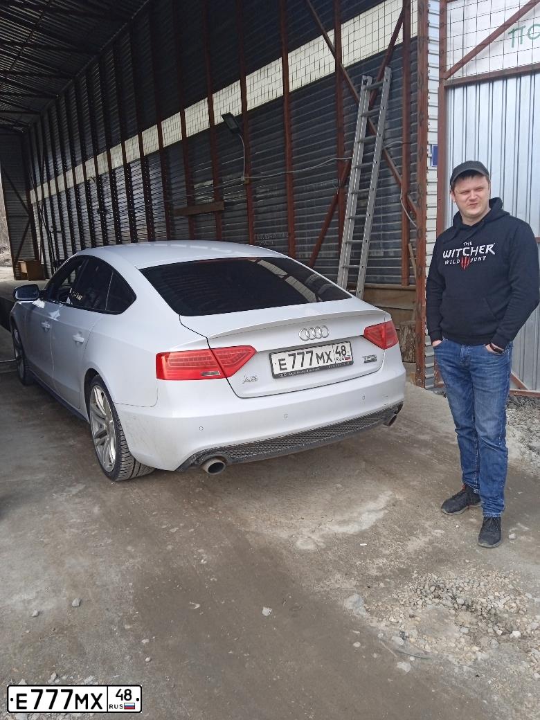 Фото автомобиля AUDI A5, 2016 — госномер О528ВЕ48