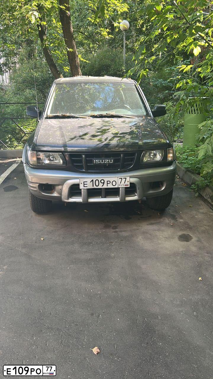 Фото автомобиля MERCEDES E-KLASSE, 1993 — госномер Х500ОО152. Цвет: Серебристый