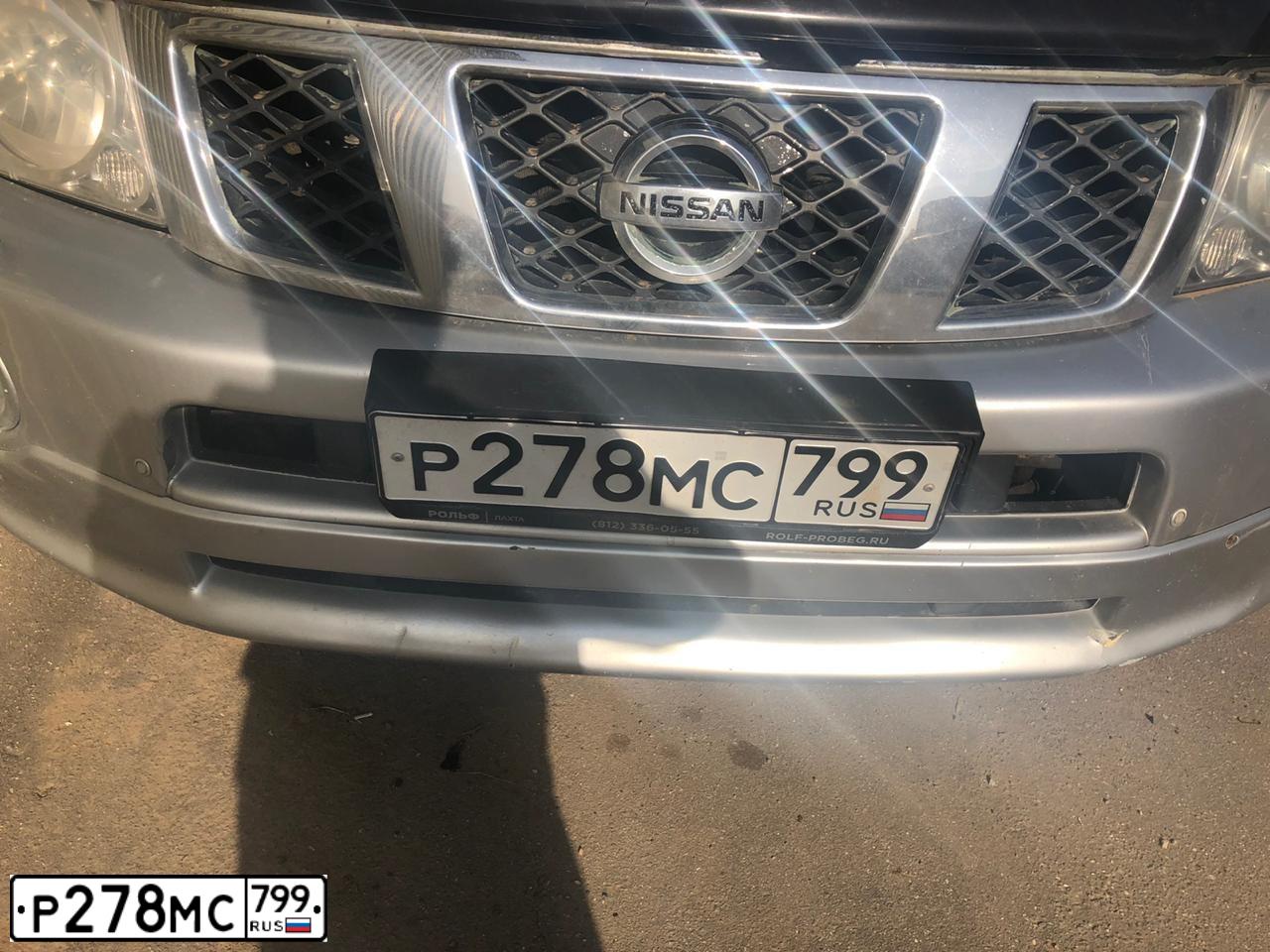 Фото автомобиля NISSAN PATROL, 2007 — госномер Р278МС799. Цвет: Серебристый