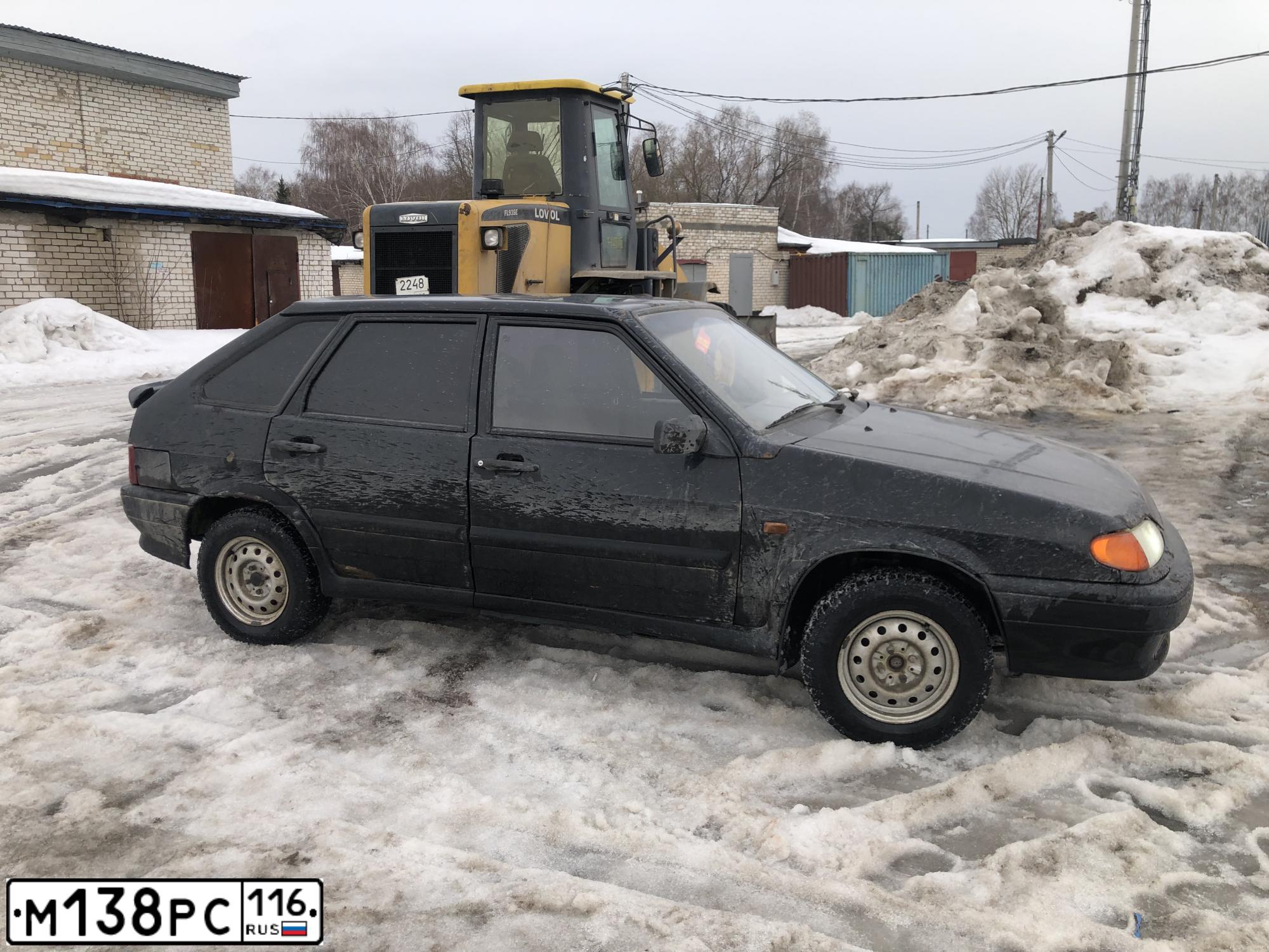 Фото автомобиля LADA 2114 SAMARA, 2009 — госномер М138РС116. Цвет: Темно-зеленый