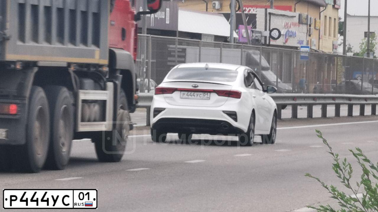 Фото автомобиля LADA 2170 PRIORA, 2012 — госномер М999АМ01. Цвет: СЕРО-СИНИЙ