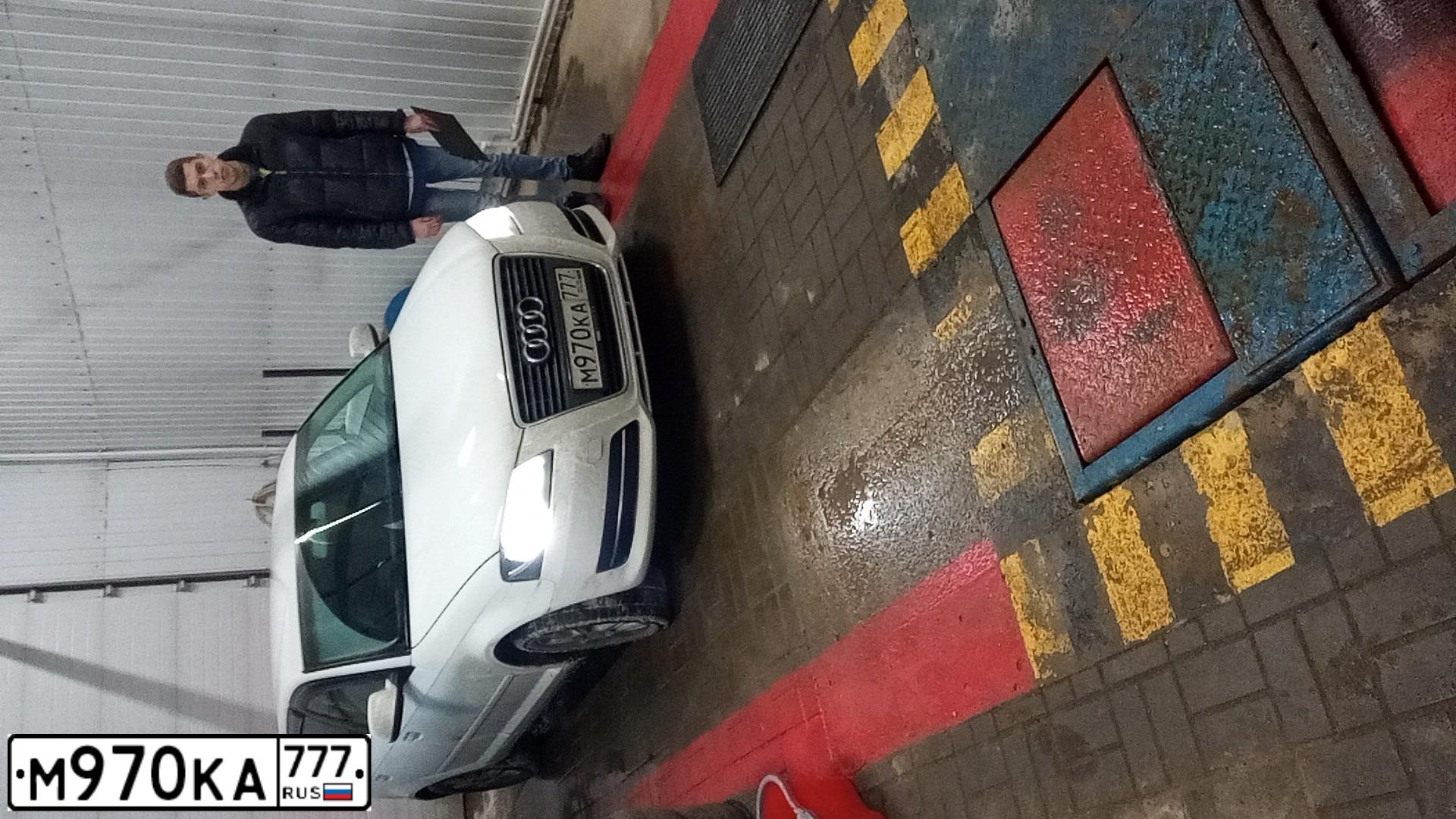 Фото автомобиля AUDI A3, 2012 — госномер А896ОК790. Цвет: Белый