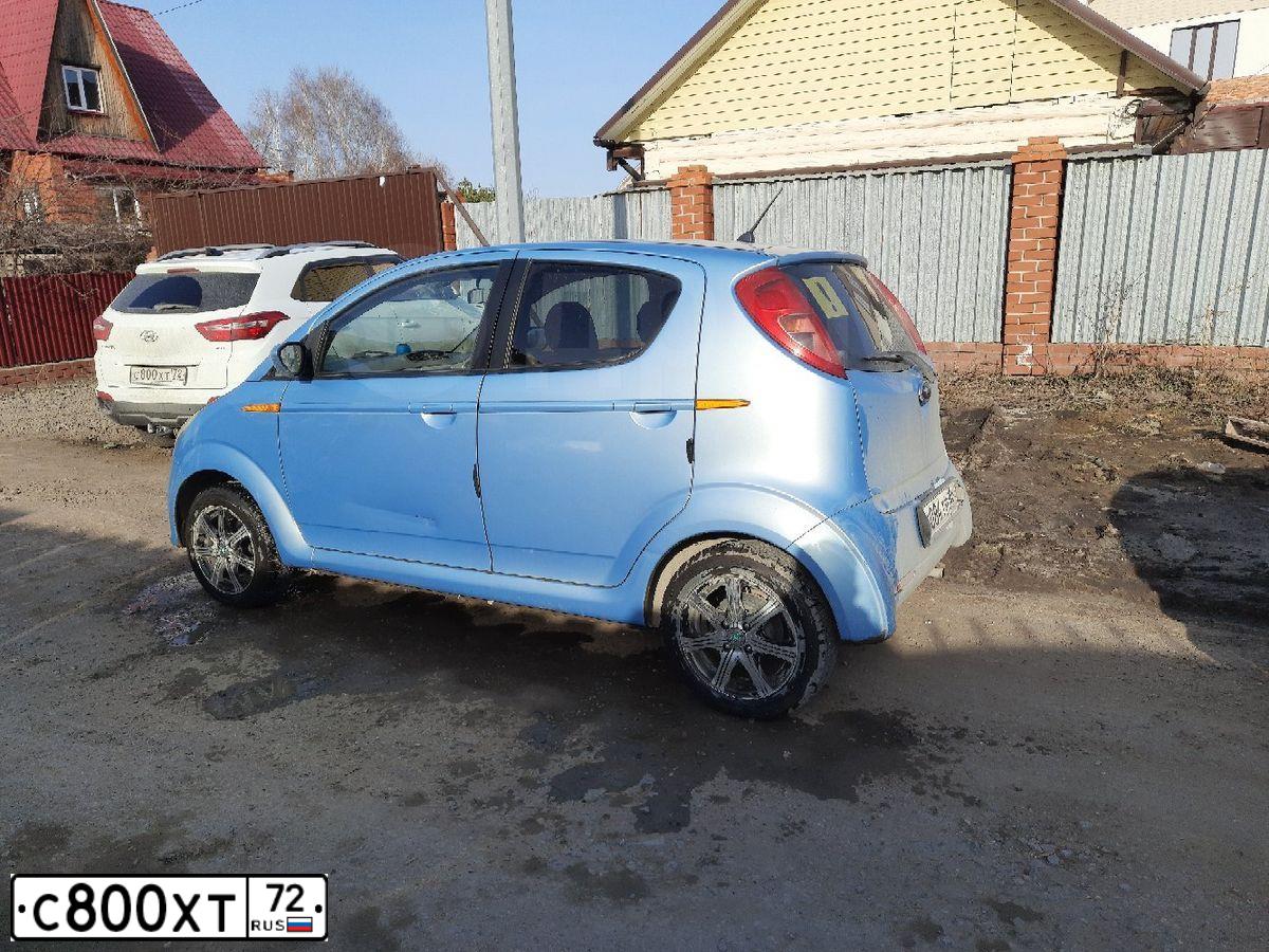 Фото автомобиля FORD FOCUS, 2006 — госномер С800ХТ74. Цвет: СЕРЕБРИСТЫЙ