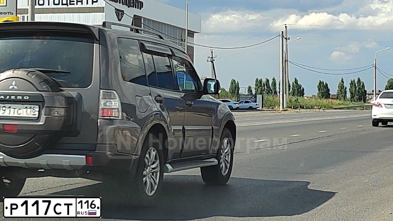 Фото автомобиля MAZ 5440 /4X2/, 2012 — госномер Р117СТ116. Цвет: СИНИЙ