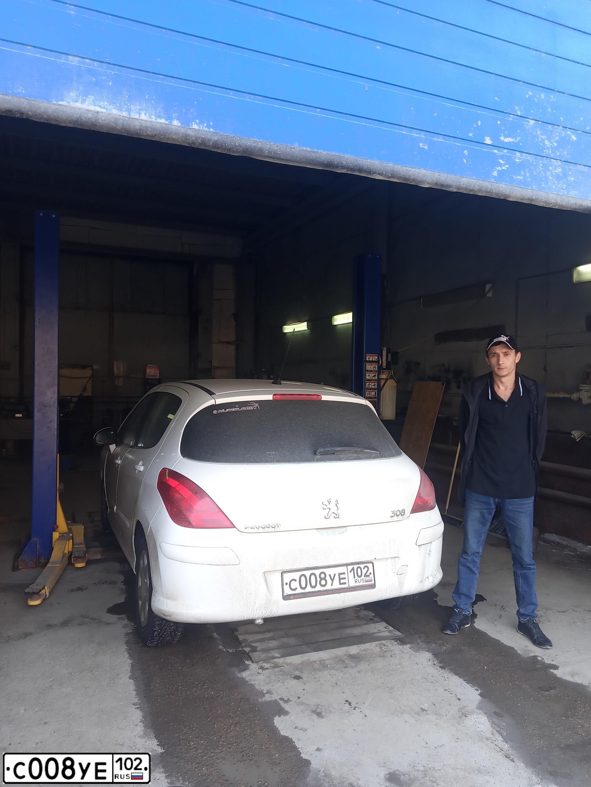 Фото автомобиля PEUGEOT 308, 2009 — госномер Н978ОО702. Цвет: ЧЕРНЫЙ