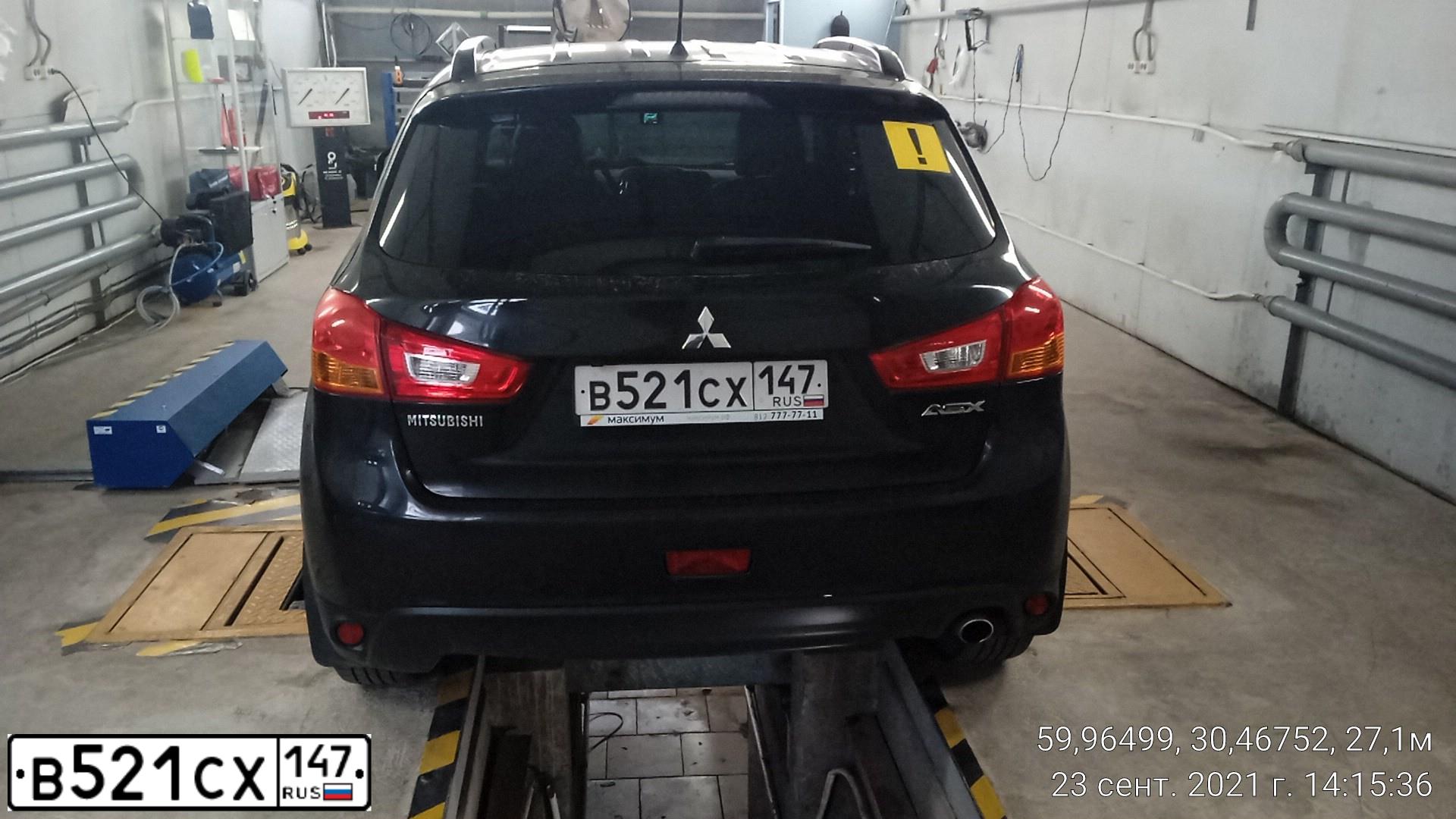 Фото автомобиля MITSUBISHI ASX, 2014 — госномер В521СХ147. Цвет: ЧЕРНЫЙ